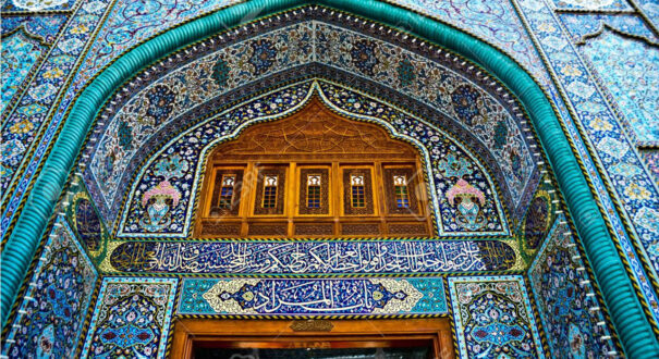 درب ورودی حرم در کاظمین